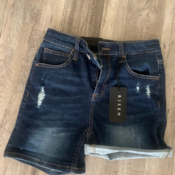 Brand new never worn shorts. Stretchy material. - Picture 2 of 3